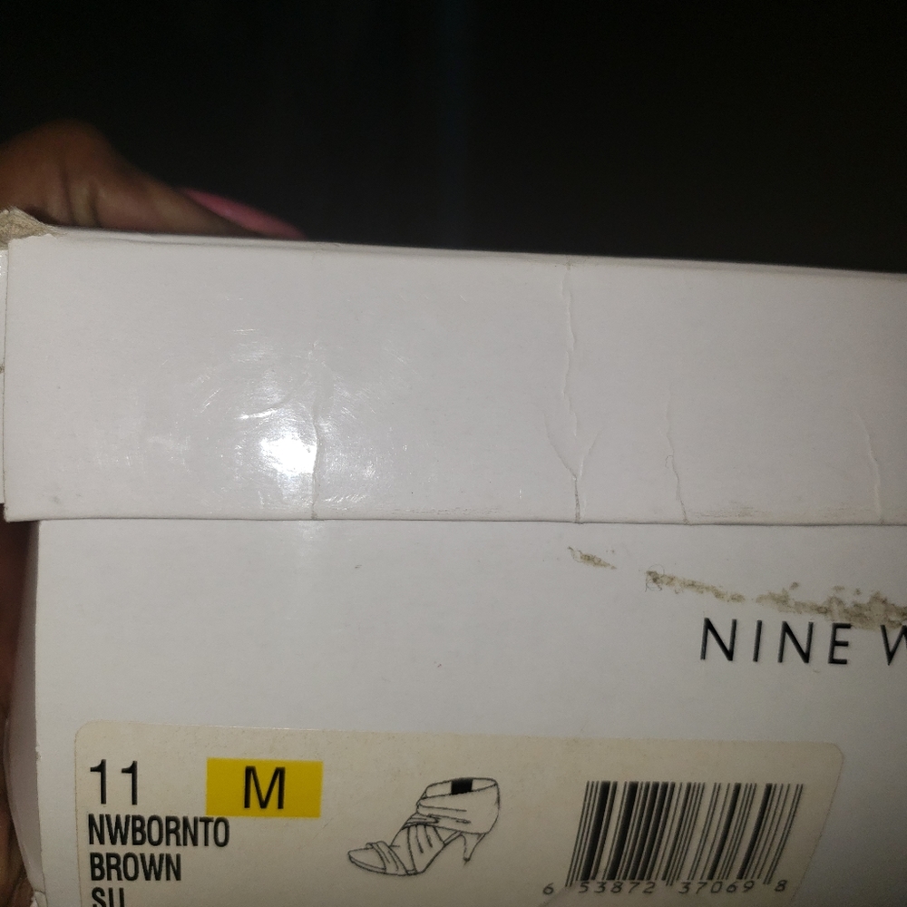 Shoes - Picture 4 of 4